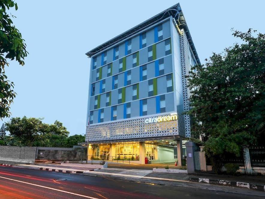 Hotel Citradream Tugu Джок'якарта Екстер'єр фото